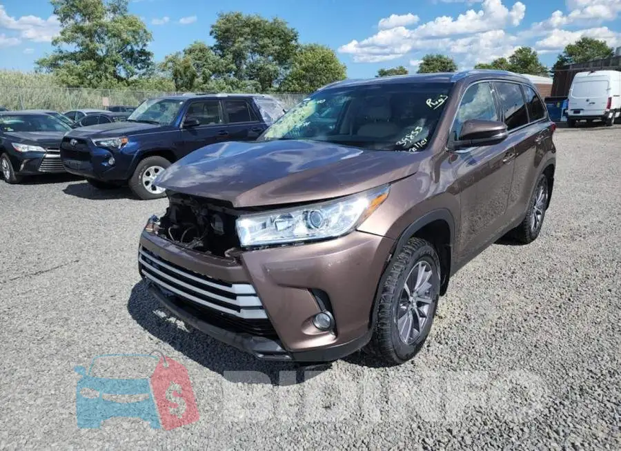 5TDJZRFH1KS951447 Photo# 2