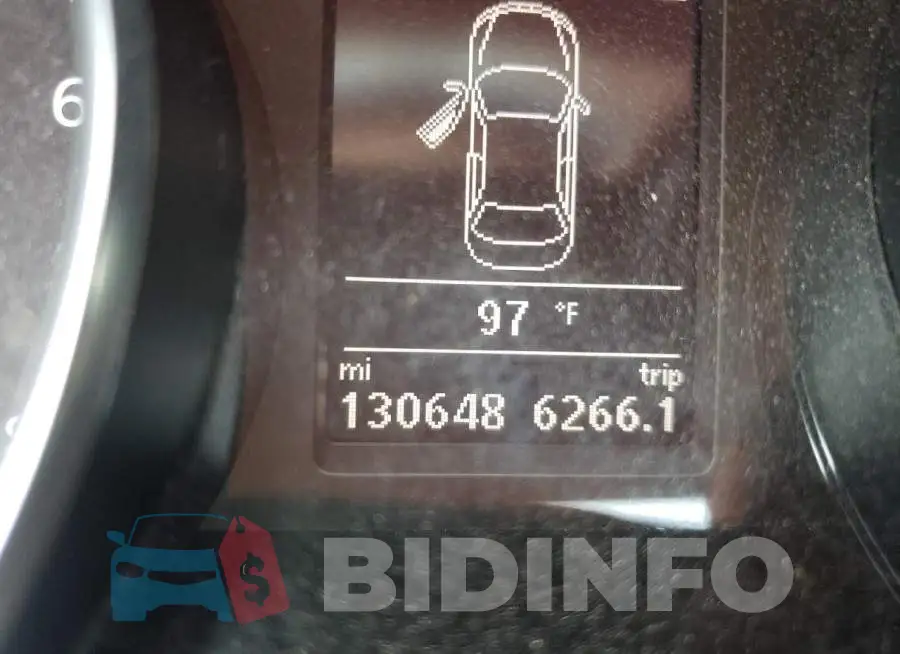 1VWDT7A32HC076918 Photo# 8