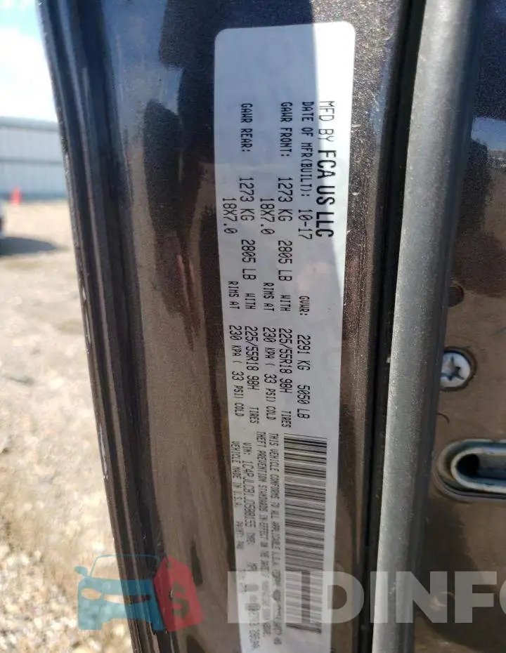 1C4PJLCB1JD588155 Photo# 10