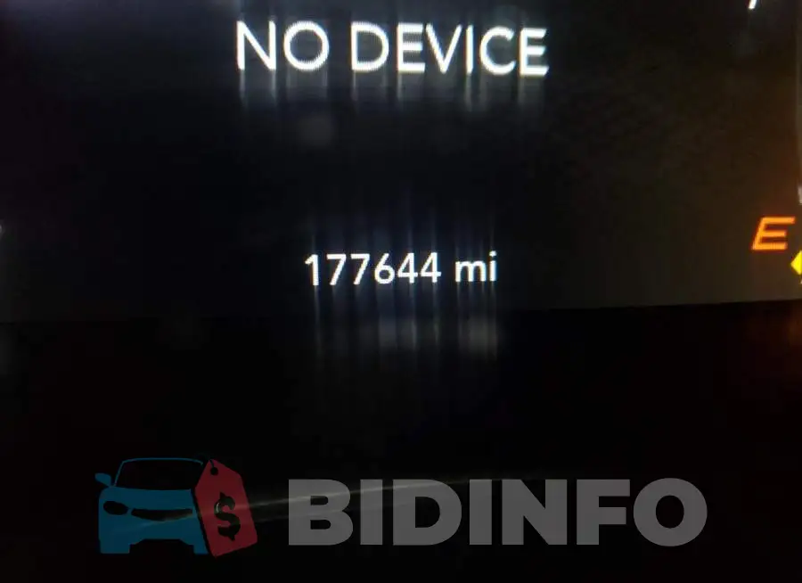 2C3CDXHG7GH166716 Photo# 8