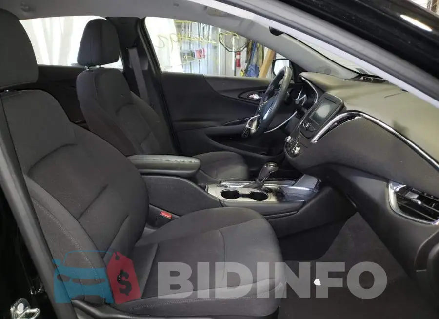 1G1ZD5ST6JF130551 Photo# 5