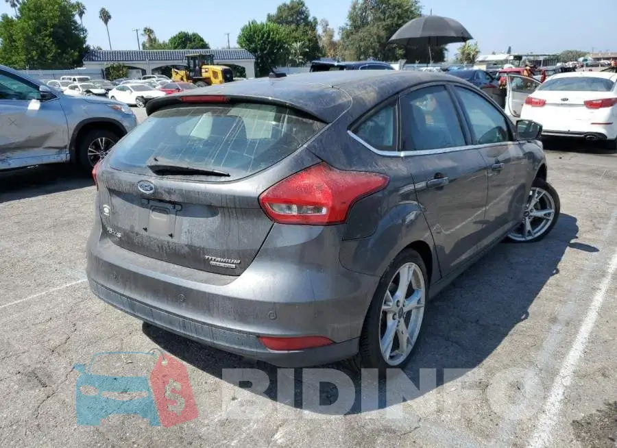1FADP3N22GL226161 Photo# 4