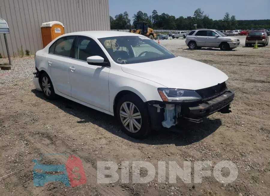 3VW167AJ3HM271613 Photo# 1