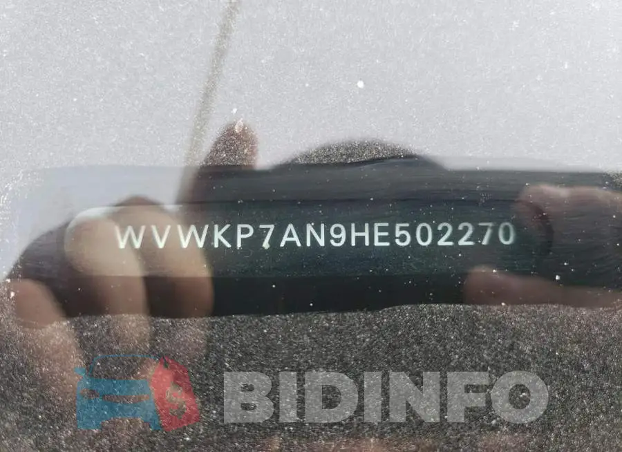 WVWKP7AN9HE502270 Photo# 10