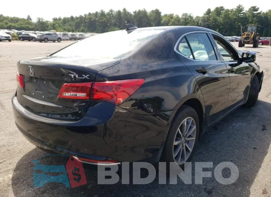 19UUB1F35JA010975 Photo# 4