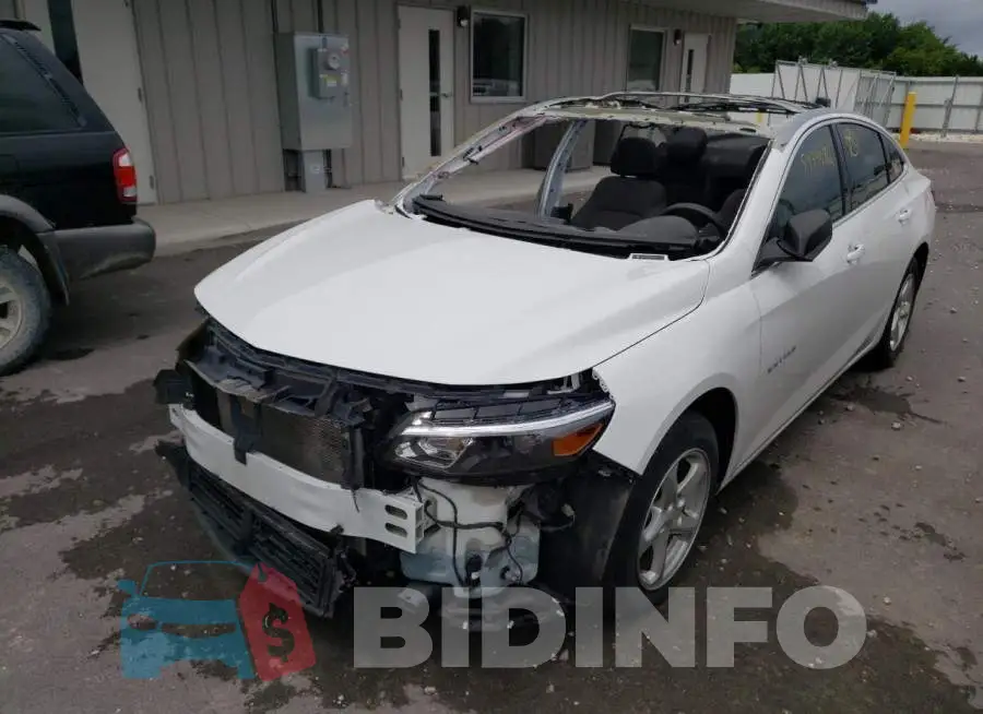 1G1ZB5ST1HF157463 Photo# 2