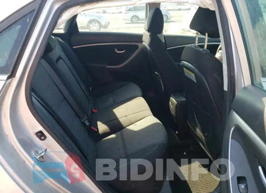 KMHD35LH0GU317833 Photo# 6