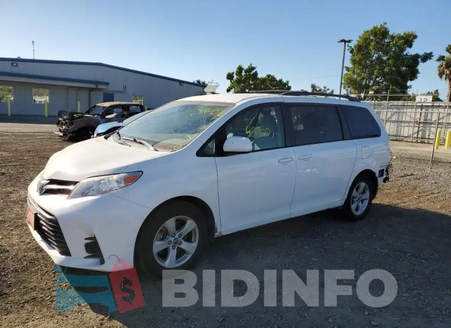 5TDKZ3DCXJS928448 Photo# 2