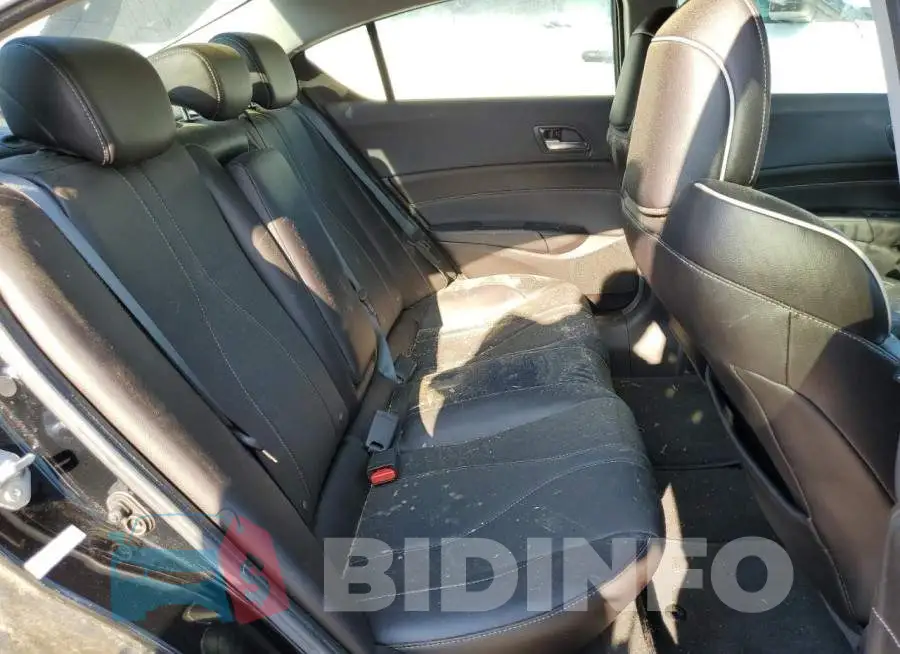 19UDE2F71MA001517 Photo# 6