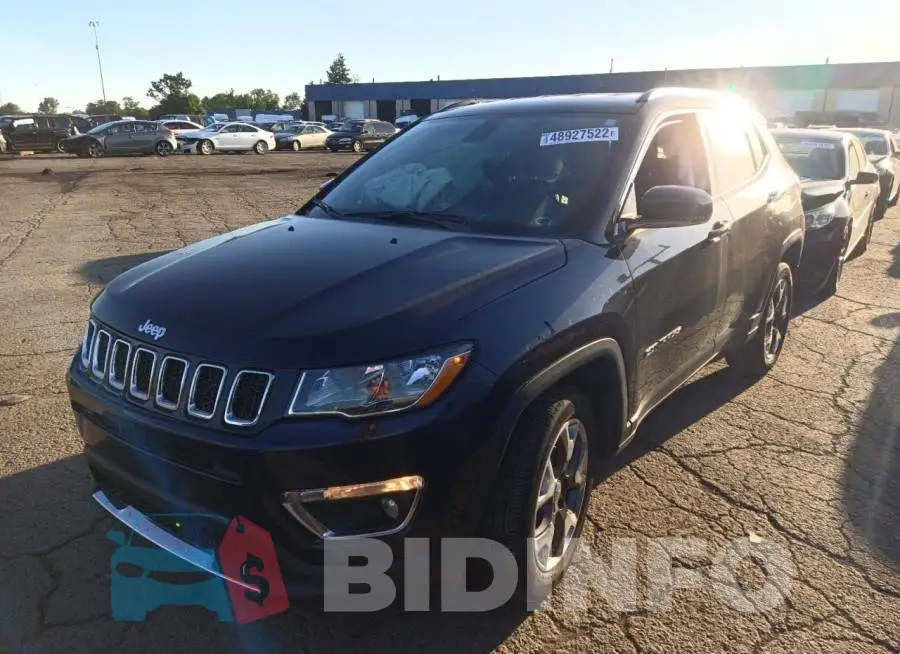 3C4NJDCB3LT157357 Photo# 2