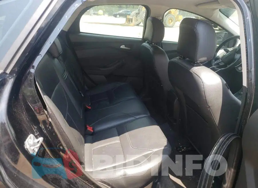 1FADP3F20GL308632 Photo# 6