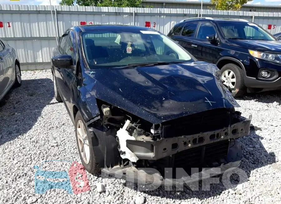 1FADP3F22JL292313 Photo# 9
