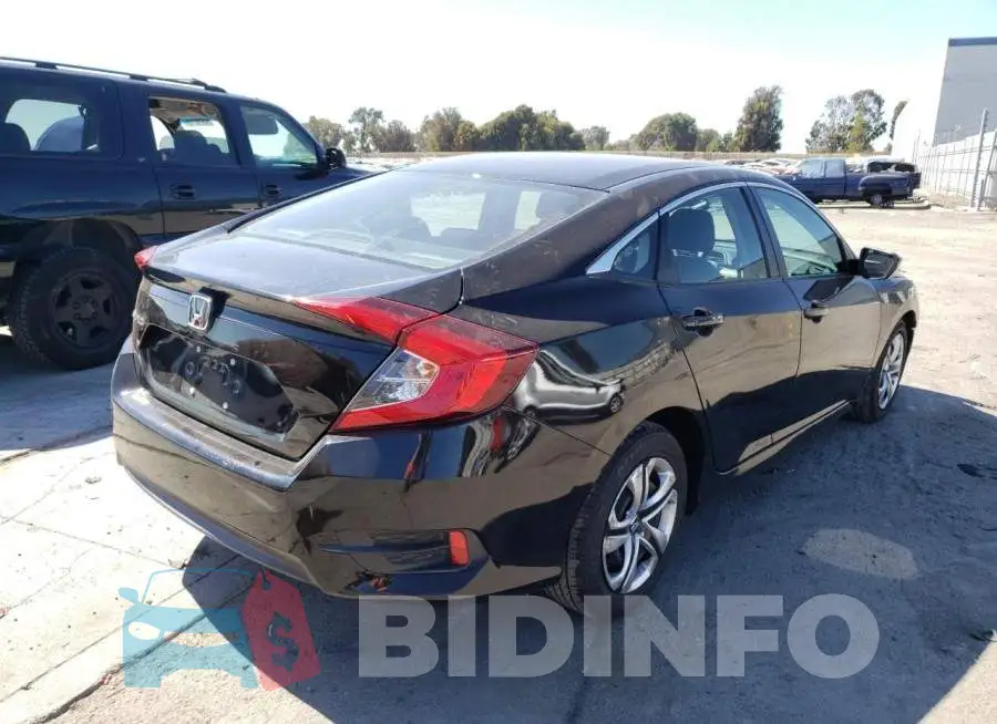 19XFC2F58GE233853 Photo# 4