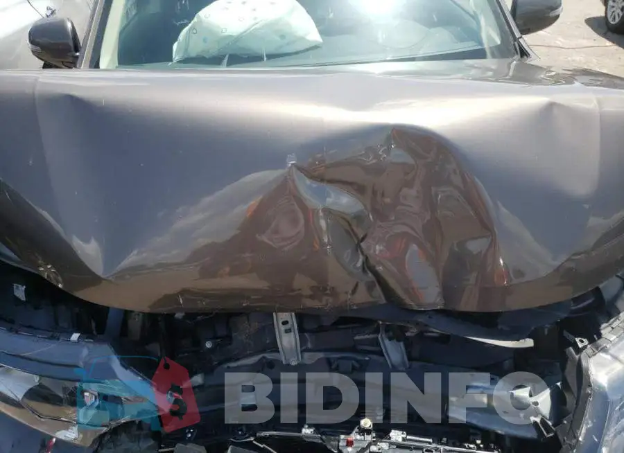 JA4AD3A34KZ025737 Photo# 7