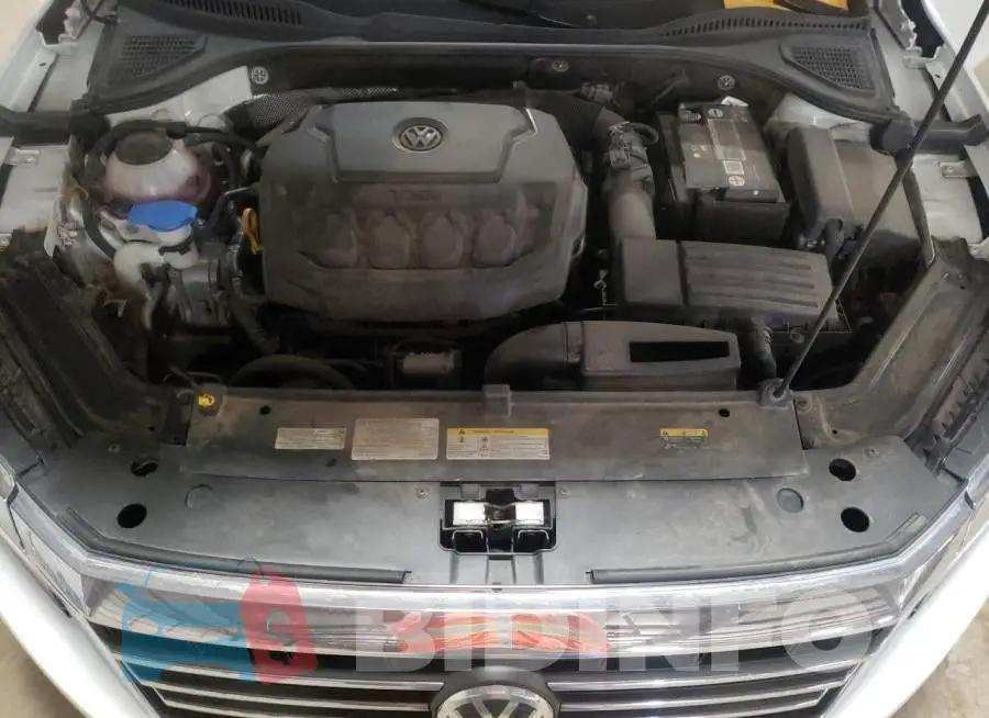 1VWSA7A32MC010652 Photo# 7