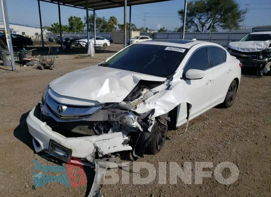 19UDE2F38HA015871 Photo# 2