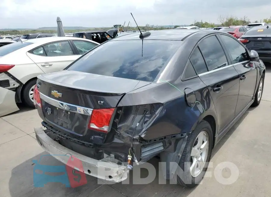 1G1PE5SB2G7166865 Photo# 4