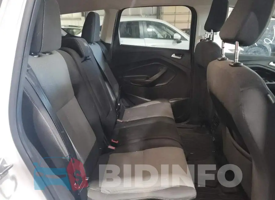 1FMCU9GD3KUB10899 Photo# 6