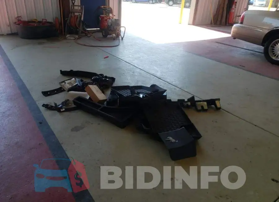 3FMCR9B60NRD02870 Photo# 9