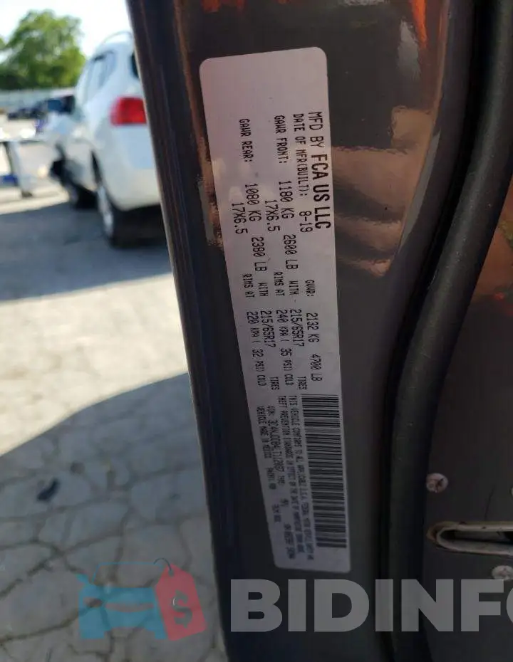 3C4NJDDB4LT112037 Photo# 10