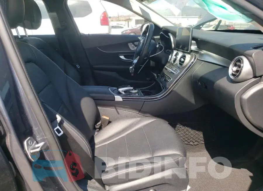 55SWF4HB5GU158317 Photo# 5