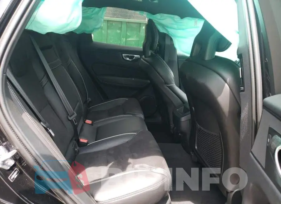 LYV102RM2JB087684 Photo# 6