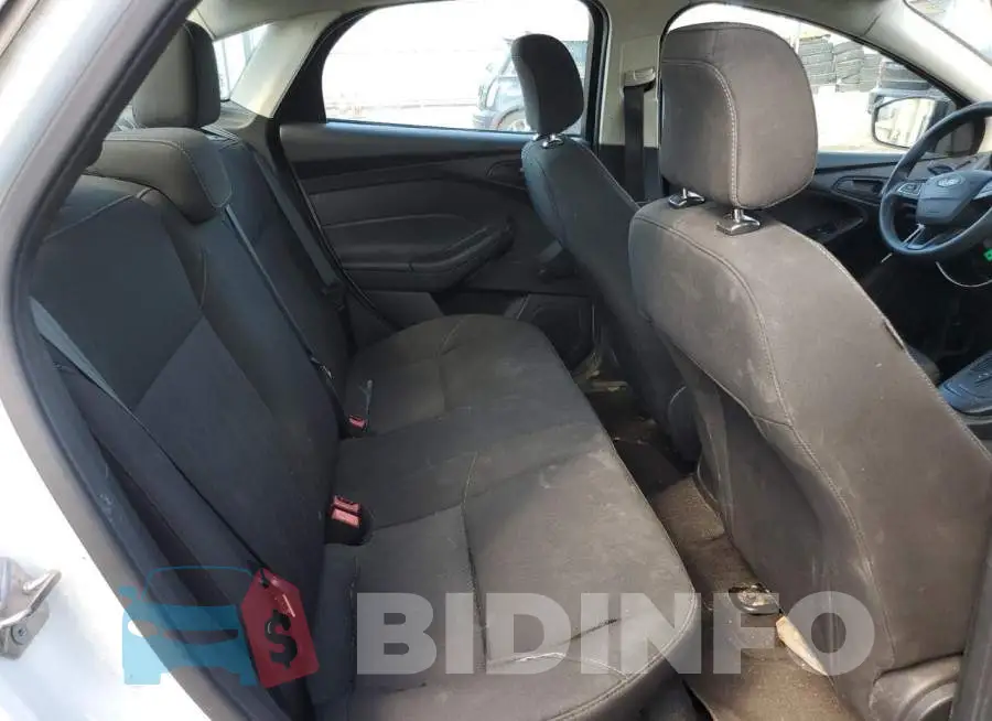 1FADP3E22GL324459 Photo# 6