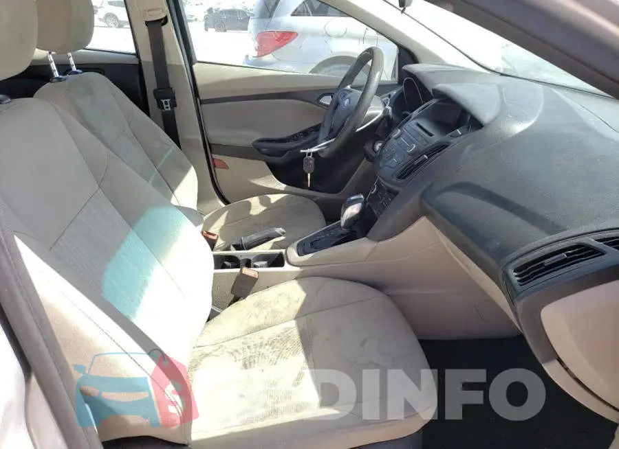 1FADP3F21GL209625 Photo# 5