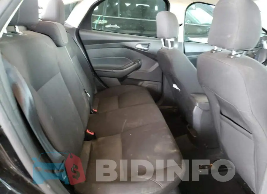 1FADP3F2XGL244762 Photo# 6