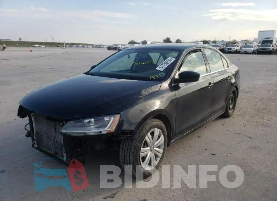 3VW167AJ4HM368125 Photo# 2