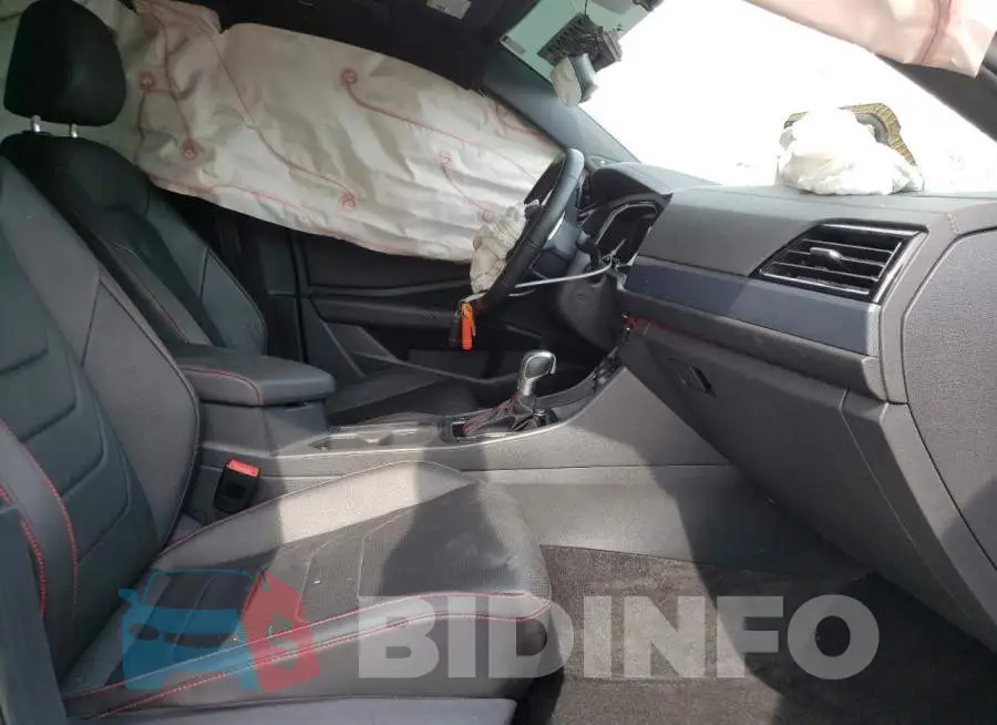 3VW6T7BU2KM229142 Photo# 5