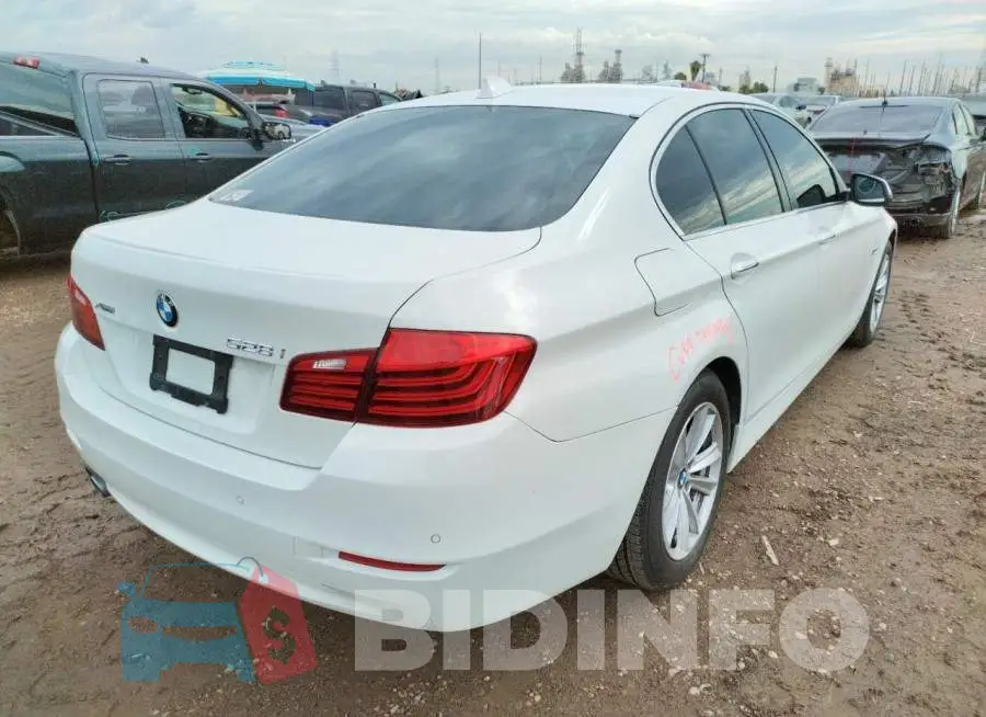 WBA5A7C57GG146932 Photo# 4