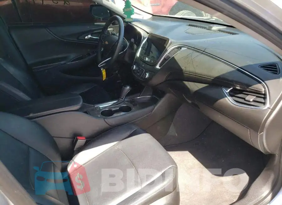 1G1ZD5ST3JF144195 Photo# 5