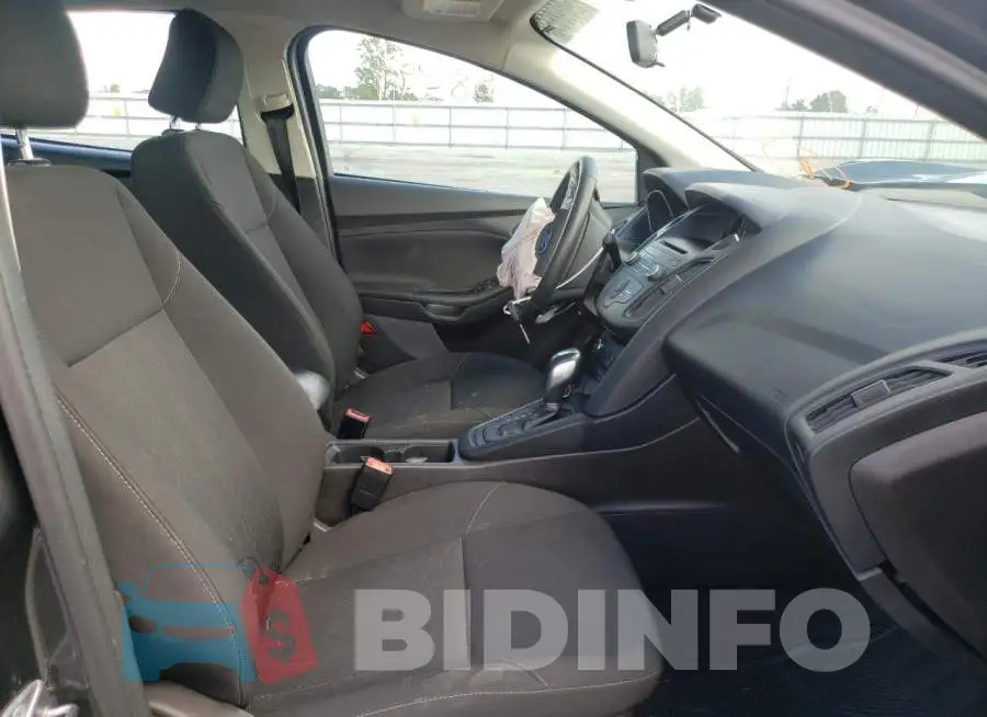 1FADP3F27GL296611 Photo# 5
