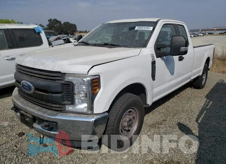 1FT7X2A69KED53237 Photo# 2