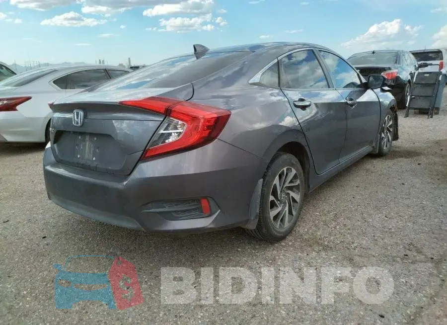 19XFC2F73HE059015 Photo# 4
