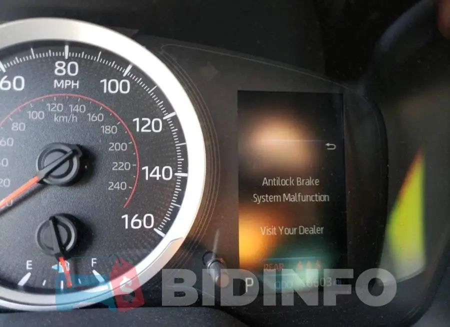 JTND4MBE2M3110411 Photo# 8