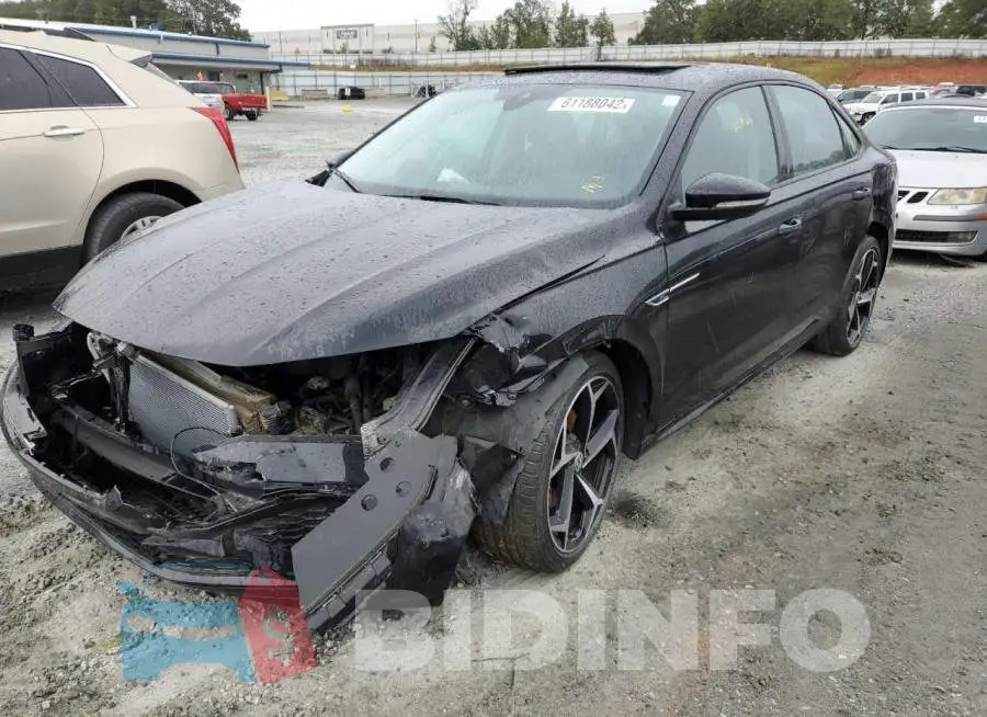 1VWMA7A32LC017608 Photo# 2