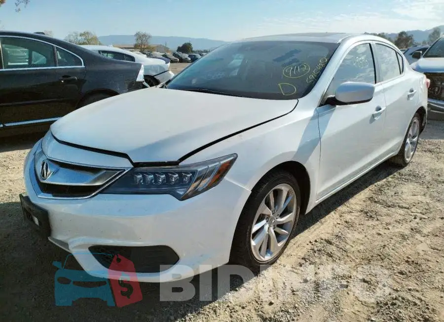 19UDE2F70JA007014 Photo# 2