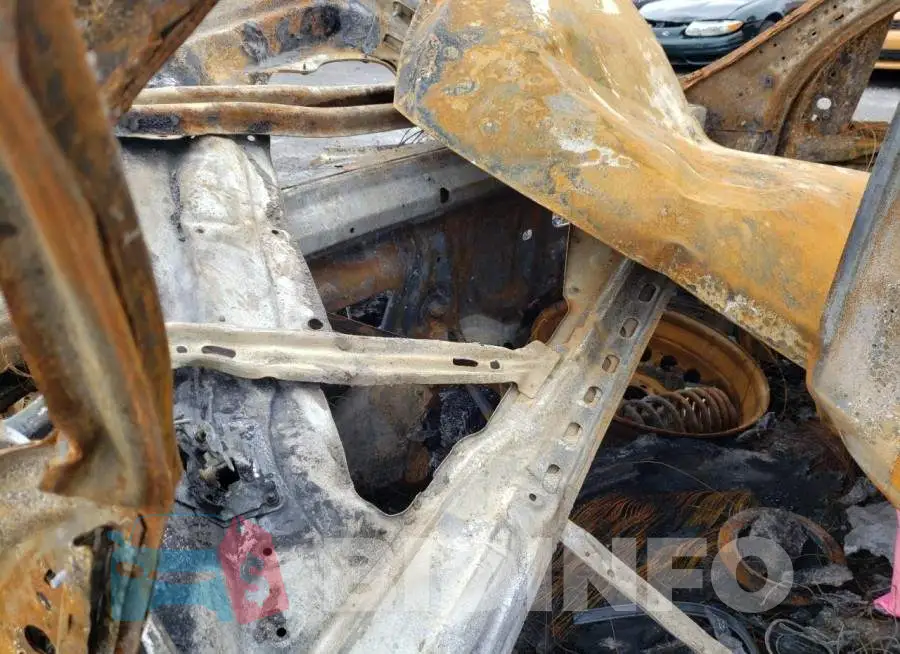 4JGFB5KB5MA406643 Photo# 8