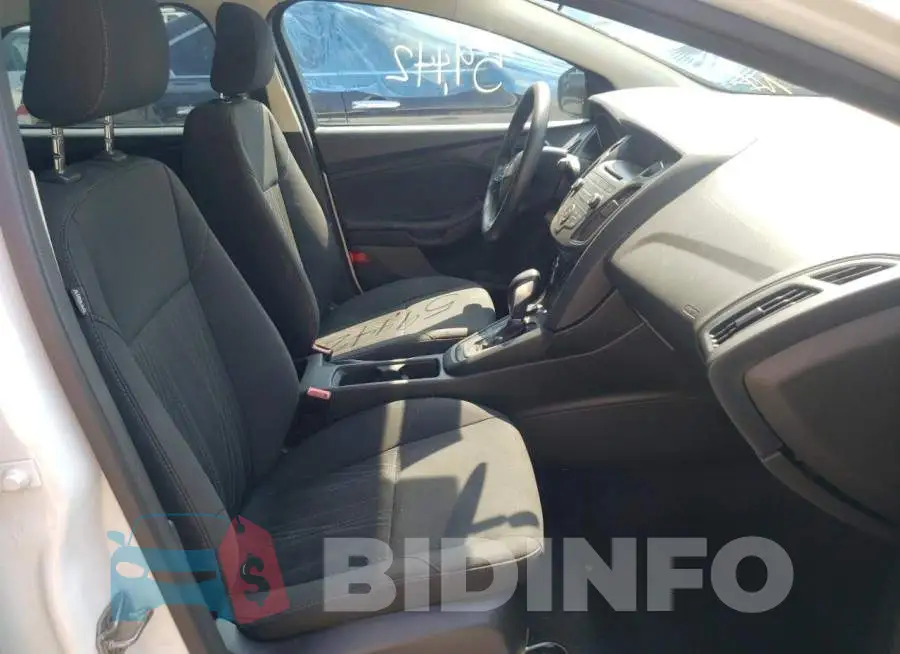 1FADP3E28HL209043 Photo# 5
