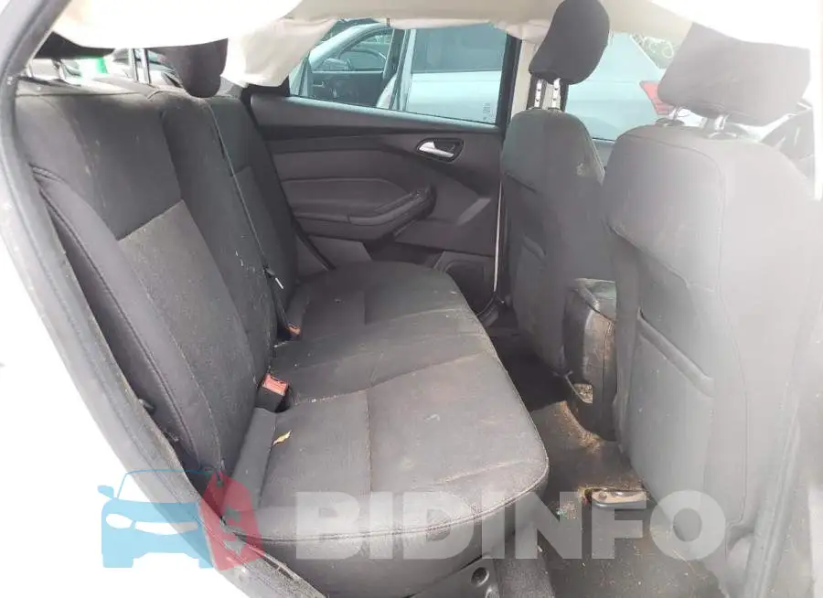 1FADP3F20GL401828 Photo# 6