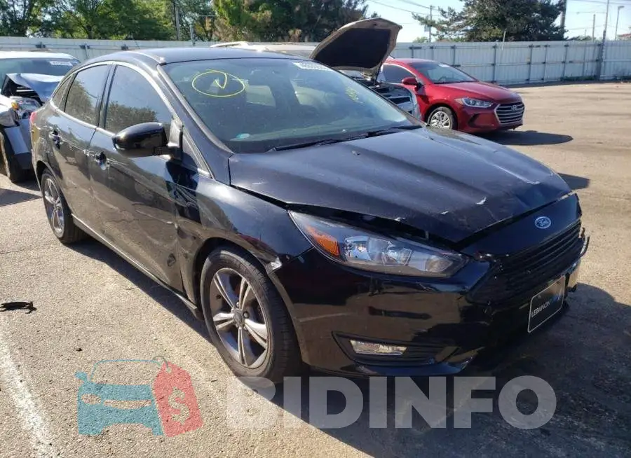 1FADP3FEXHL323845 Photo# 1
