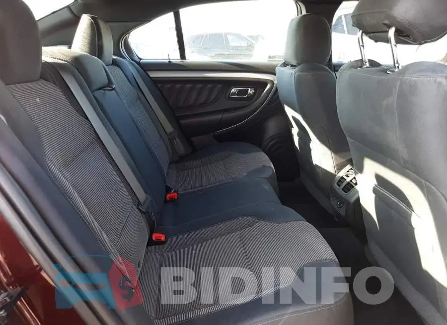 1FAHP2E82JG127811 Photo# 6
