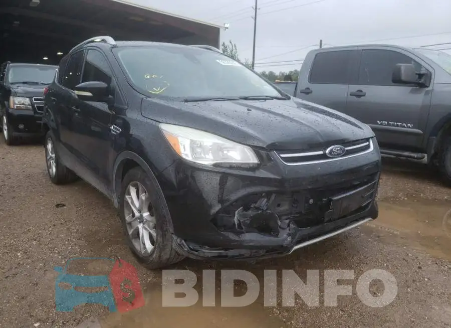 1FMCU0J9XGUB47228 Photo# 1