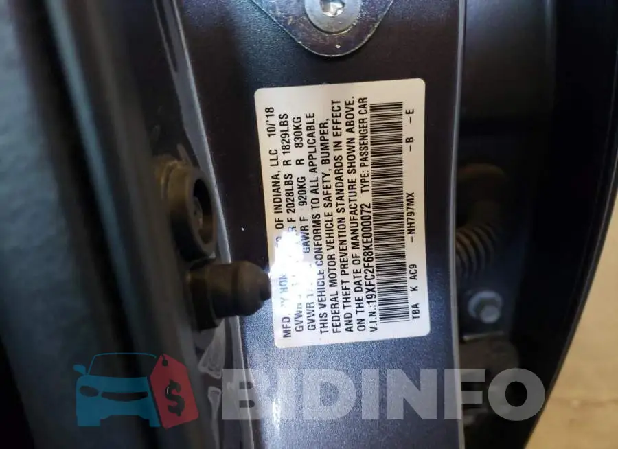 19XFC2F68KE000072 Photo# 10