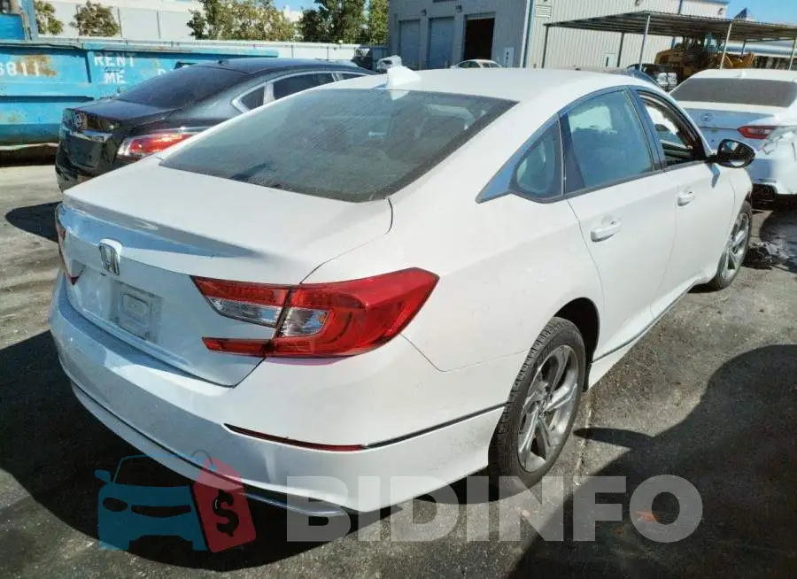 1HGCV1F58JA149552 Photo# 4