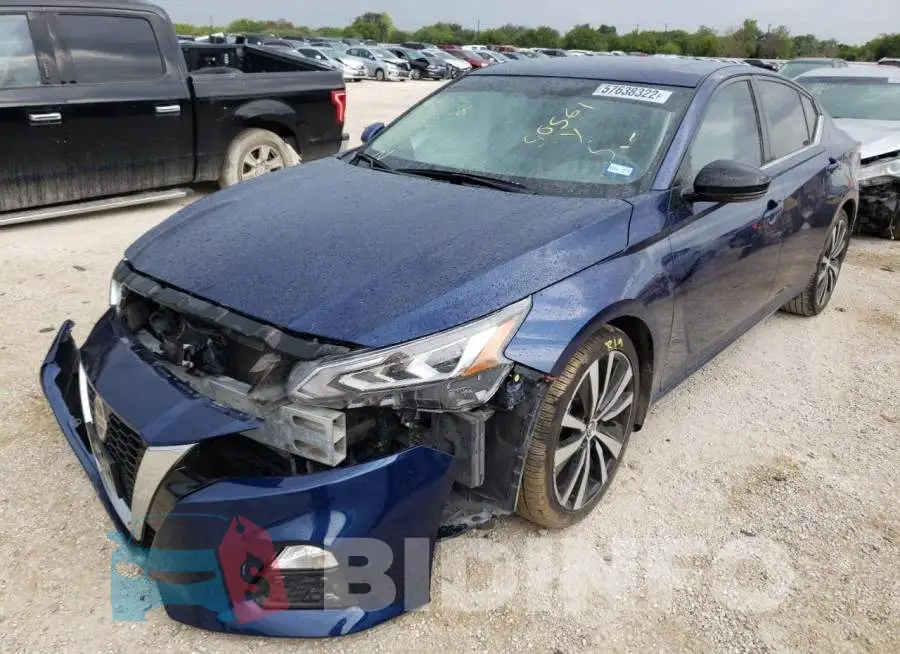 1N4BL4CV6KC137952 Photo# 2