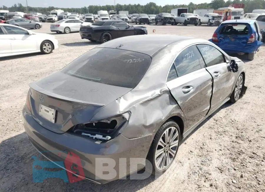WDDSJ4EB1JN657228 Photo# 4