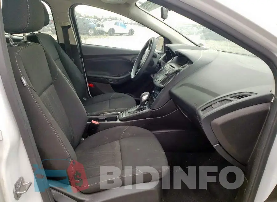 1FADP3E2XHL263413 Photo# 5